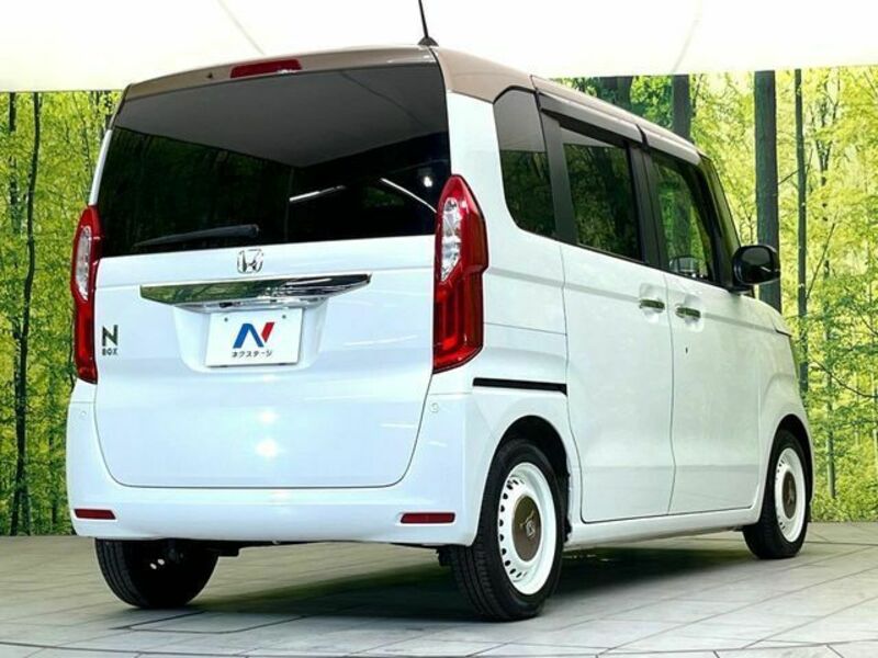 N BOX
