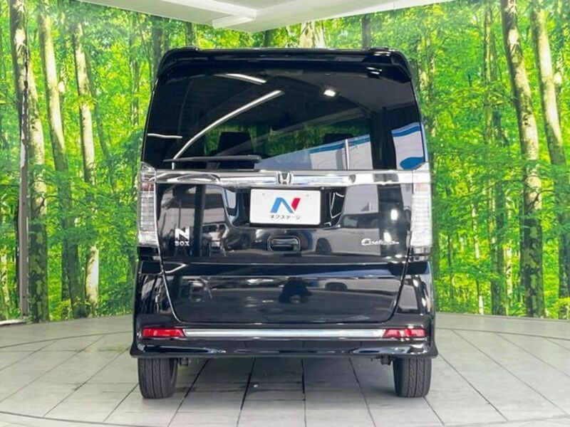 N BOX CUSTOM