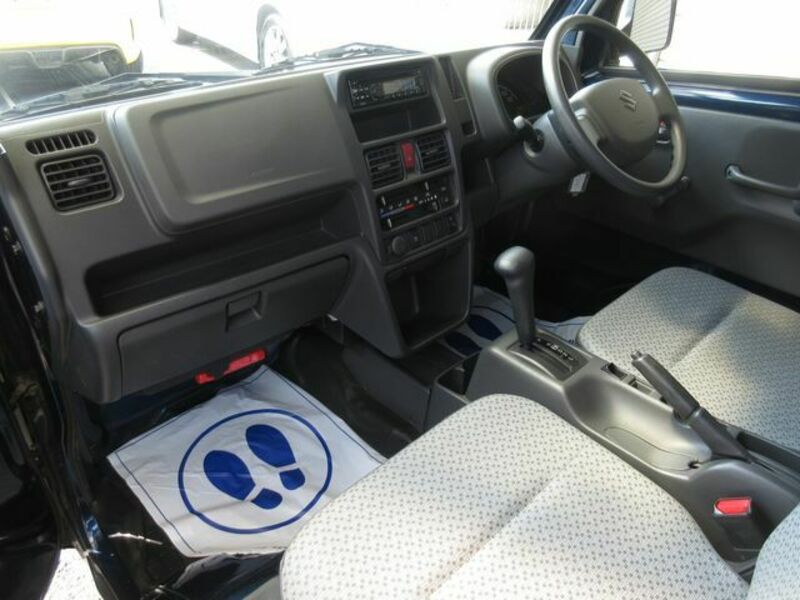 CARRY TRUCK