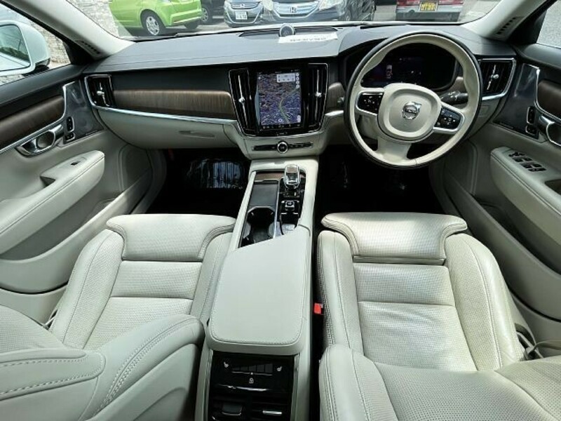 V90