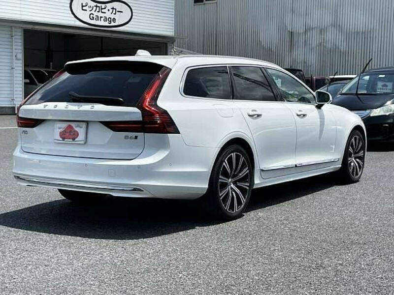 V90