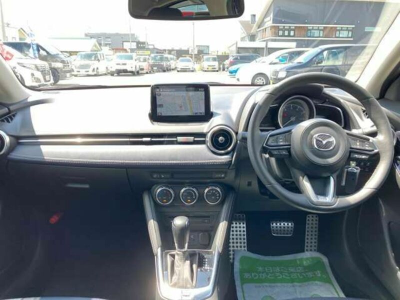 MAZDA2