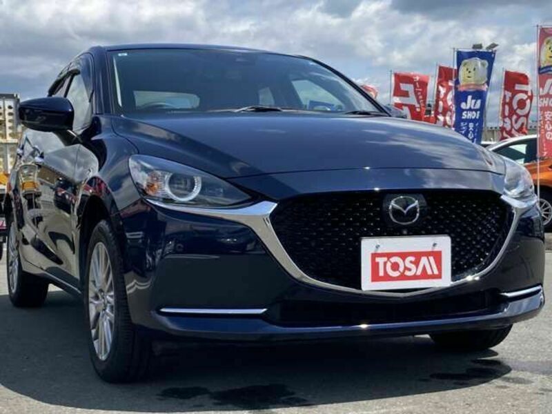 MAZDA2