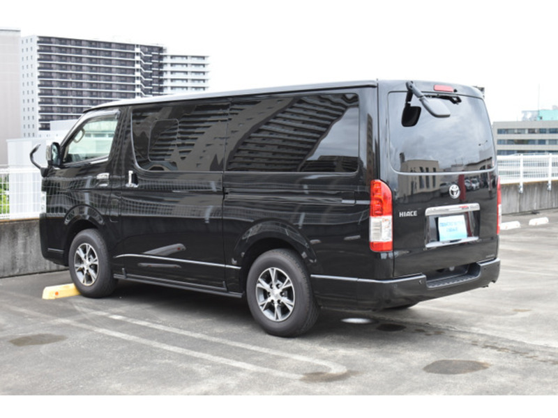 HIACE VAN