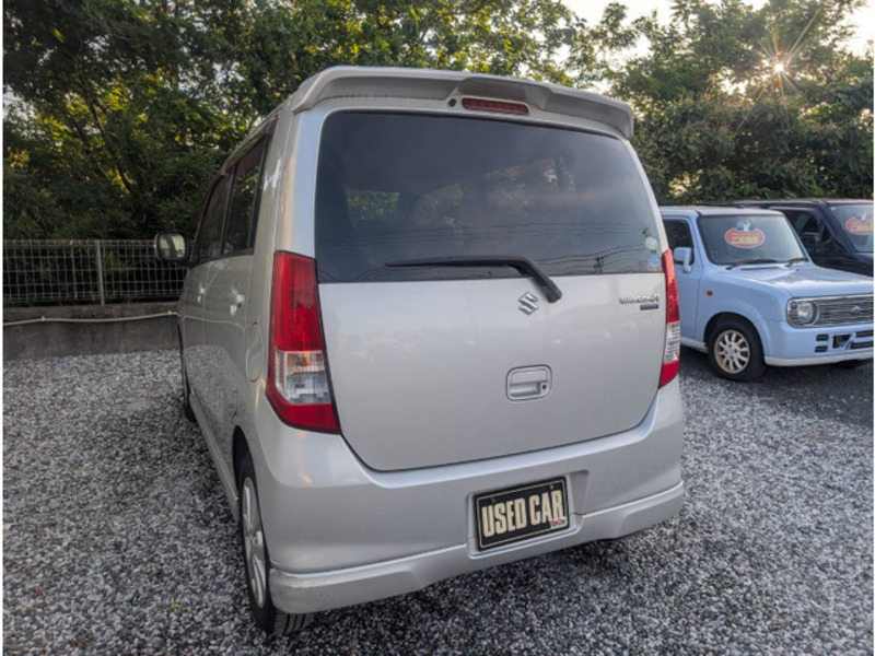 WAGON R