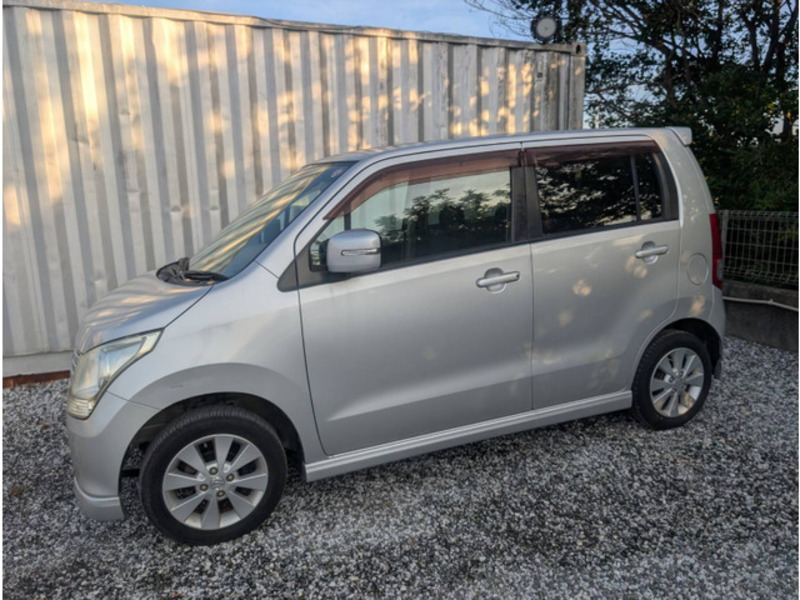 WAGON R