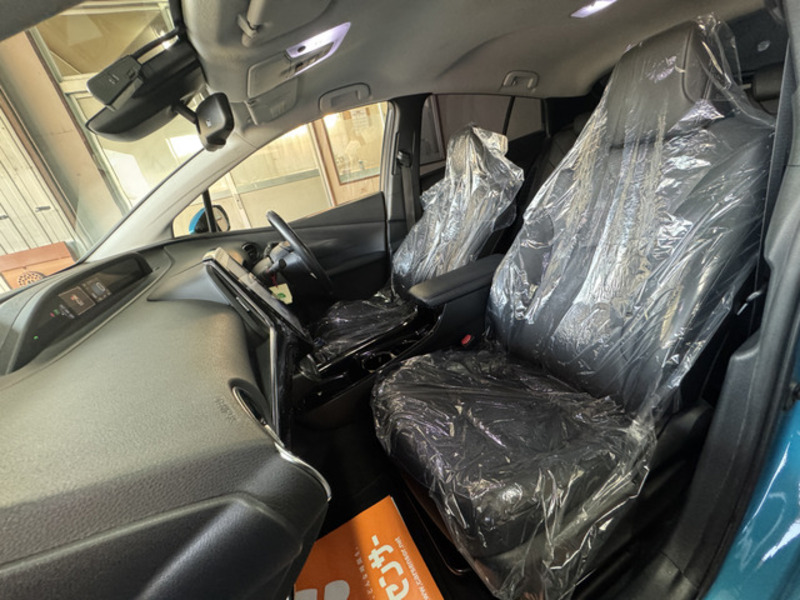 PRIUS PHV