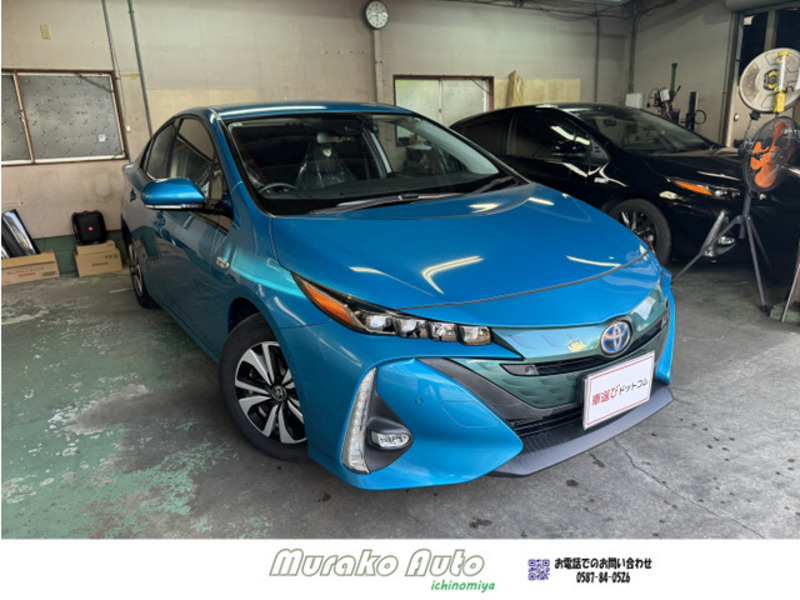 TOYOTA PRIUS PHV