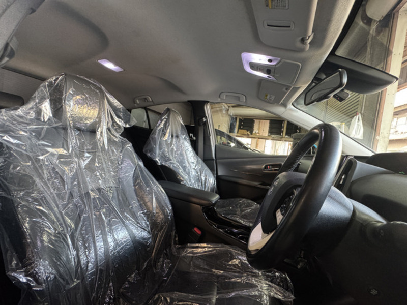 PRIUS PHV