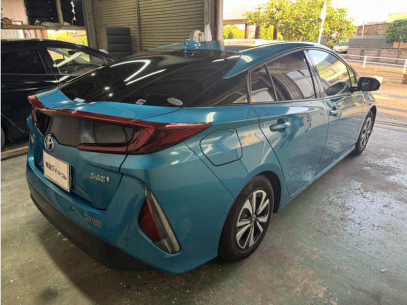 PRIUS PHV