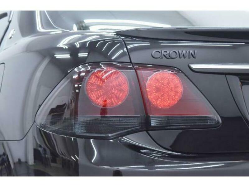 CROWN