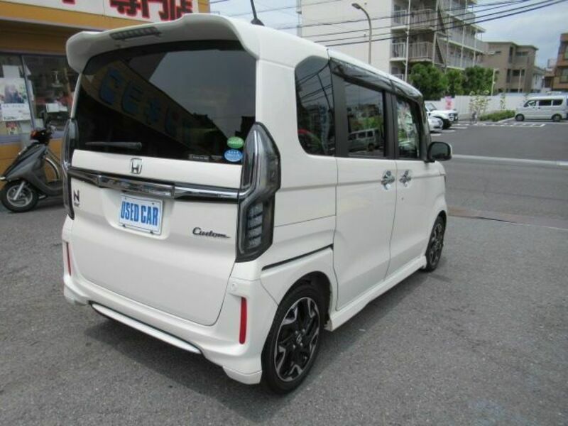 N BOX CUSTOM