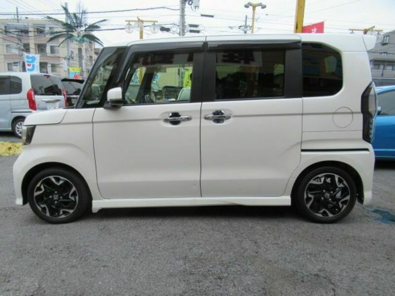 N BOX CUSTOM