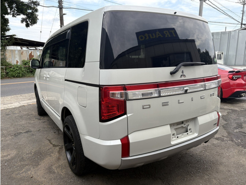 DELICA D5