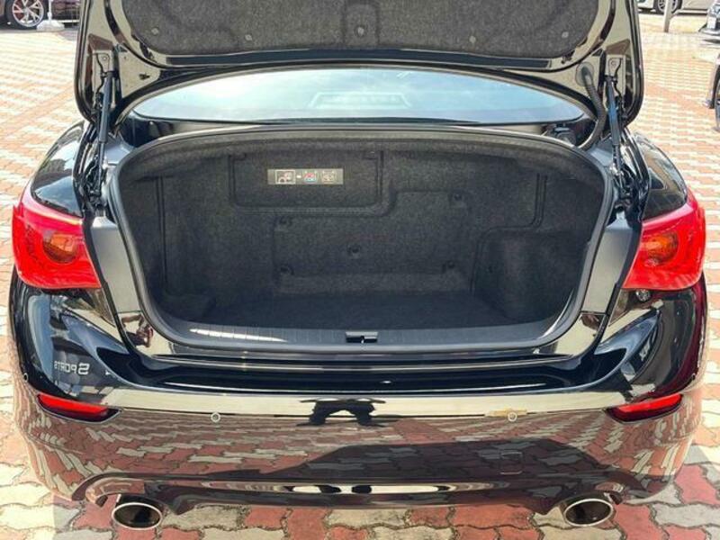 SKYLINE