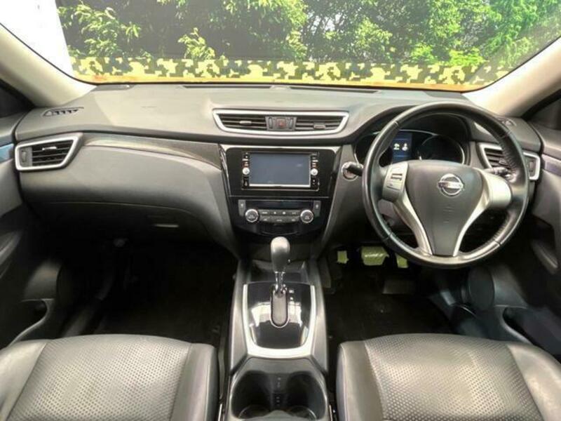 X-TRAIL
