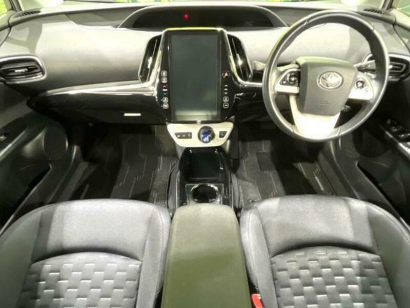 PRIUS PHV
