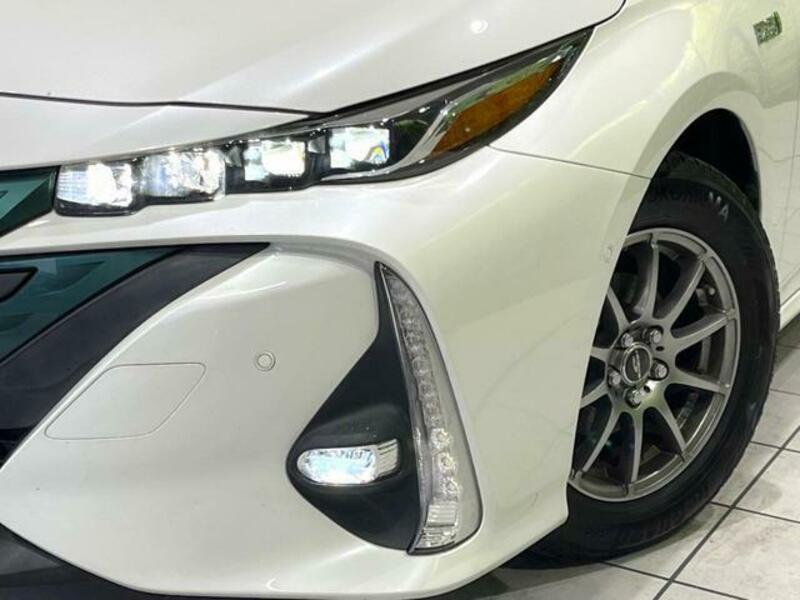 PRIUS PHV