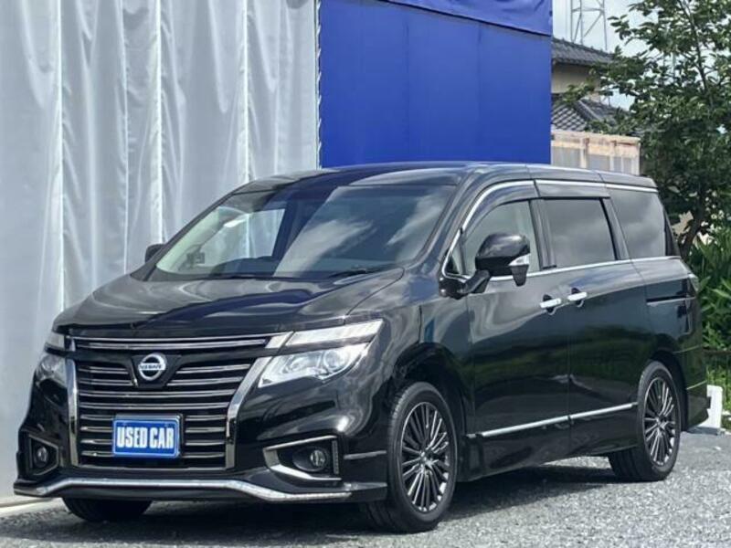 NISSAN ELGRAND