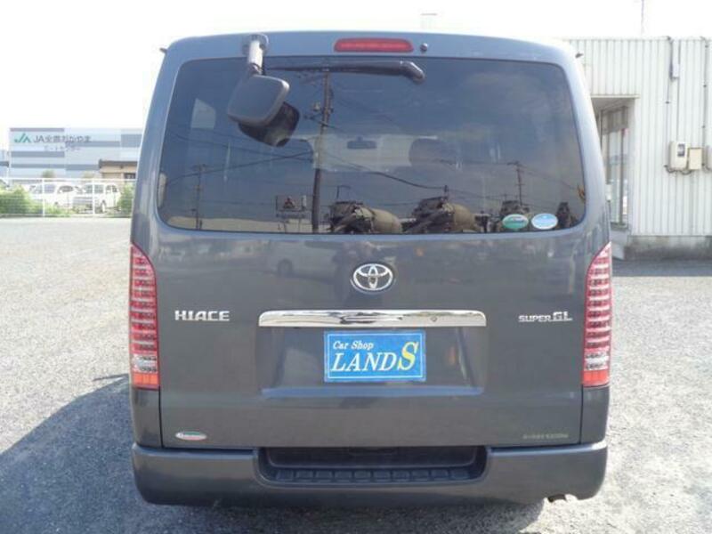 HIACE VAN