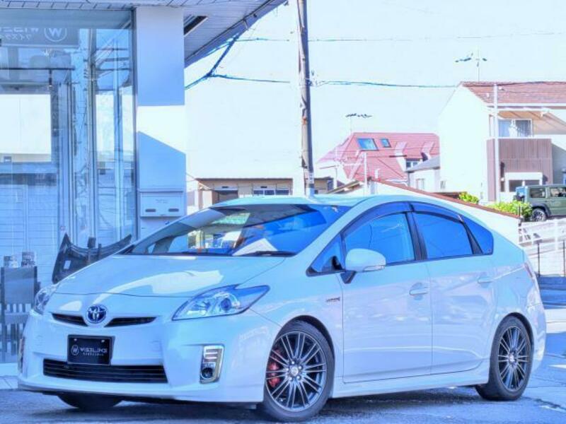 PRIUS-0