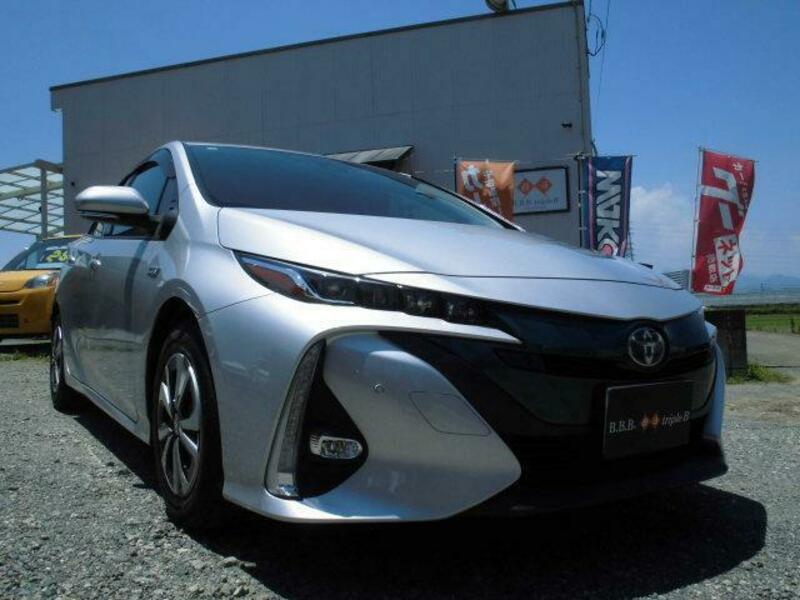 PRIUS PHV