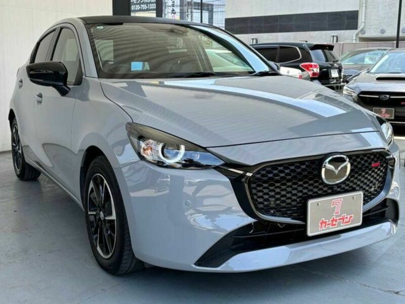 MAZDA2
