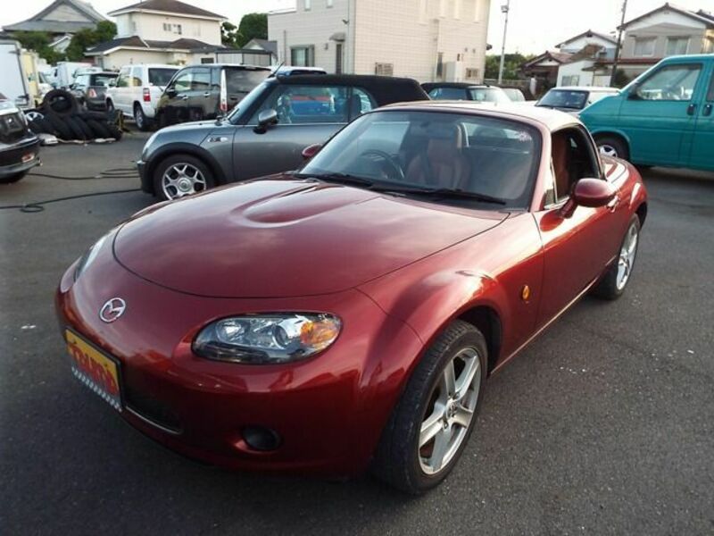 ROADSTER-0