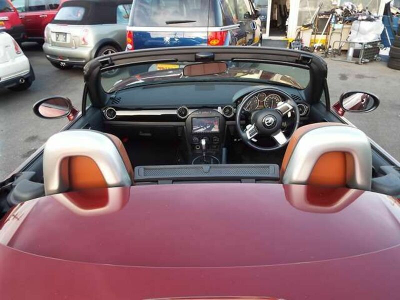 ROADSTER