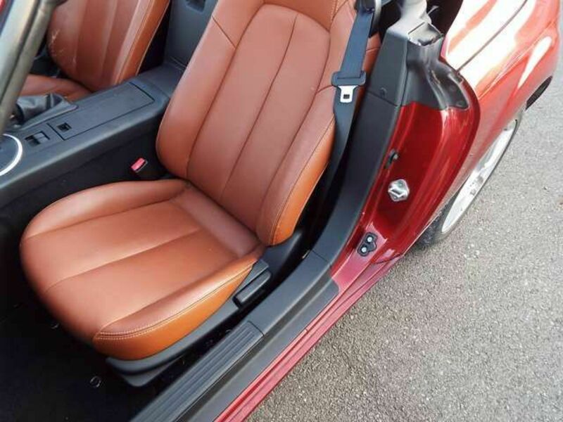ROADSTER