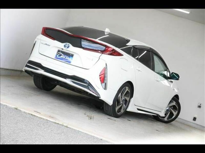 PRIUS PHV