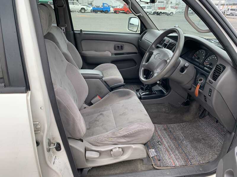 HILUX SURF
