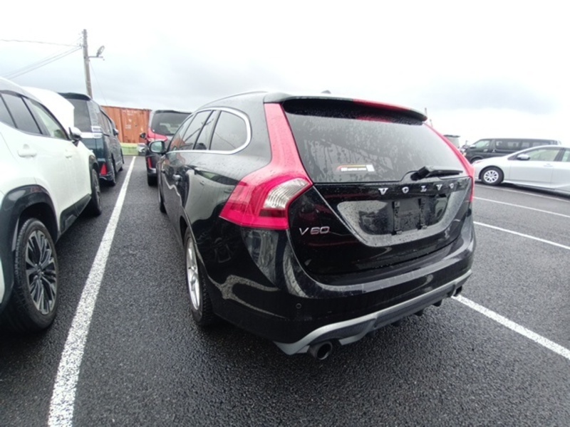 V60