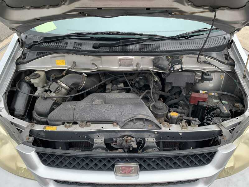 TOURING HIACE