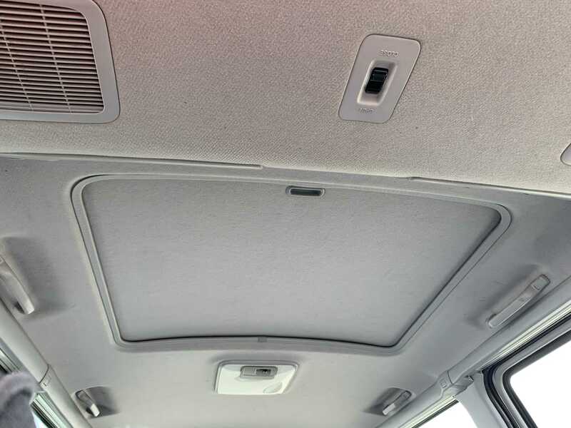 TOURING HIACE