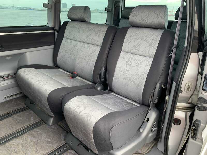 TOURING HIACE