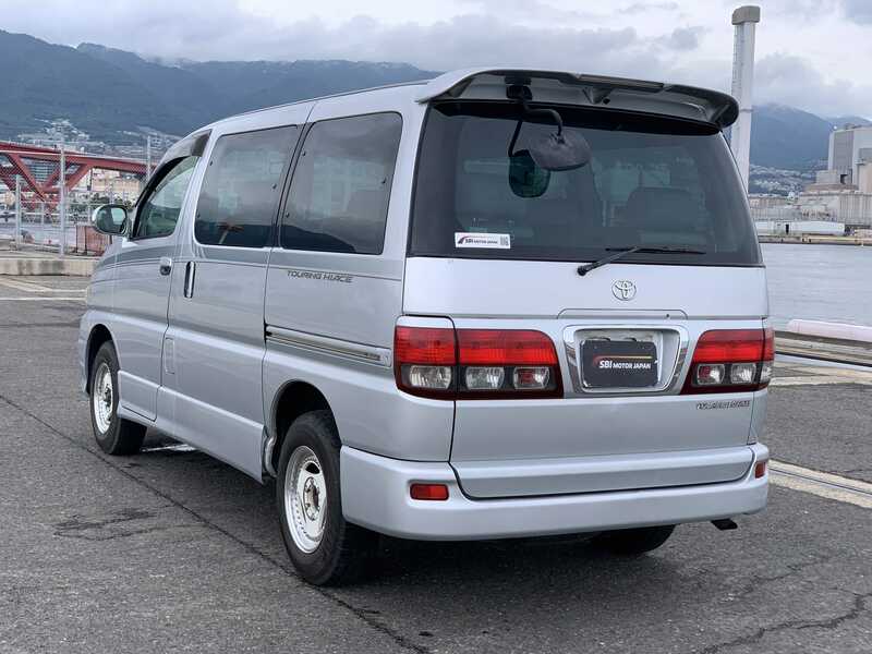 TOURING HIACE