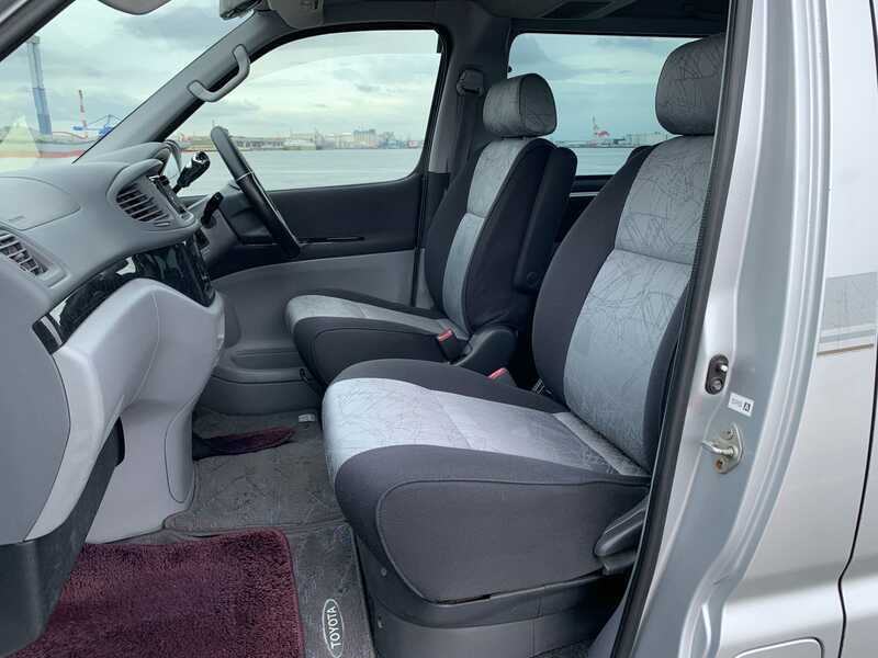 TOURING HIACE
