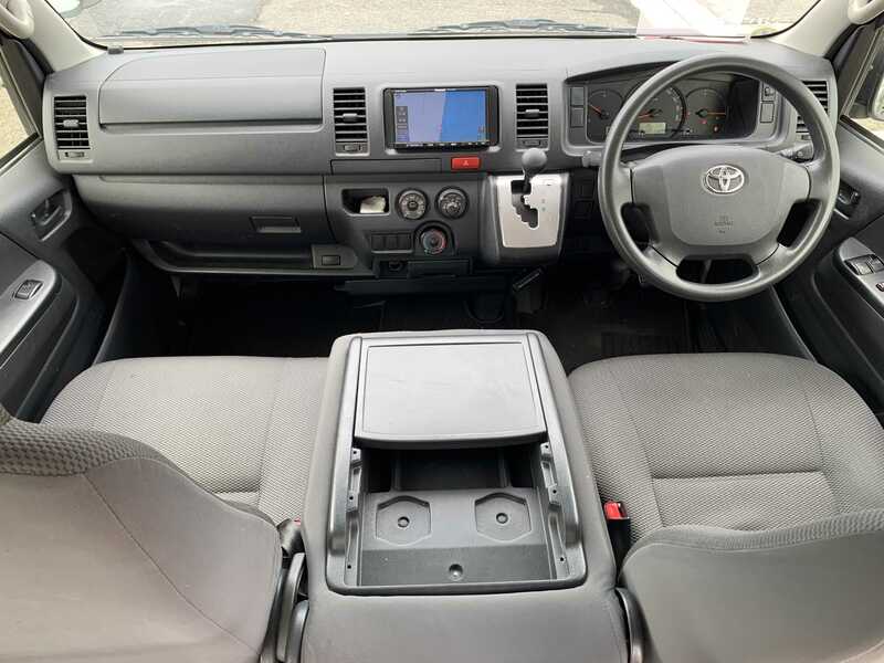 HIACE VAN