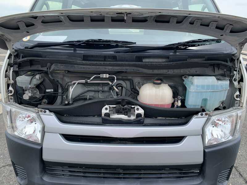 HIACE VAN