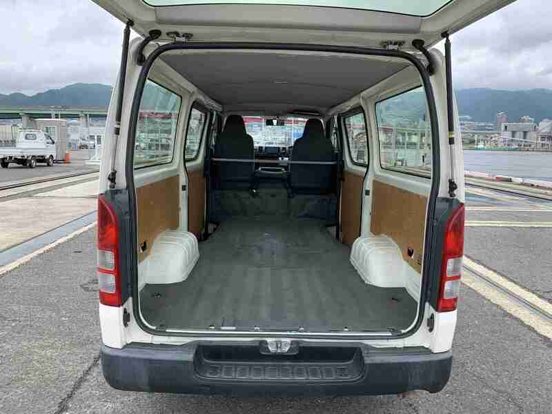 HIACE VAN