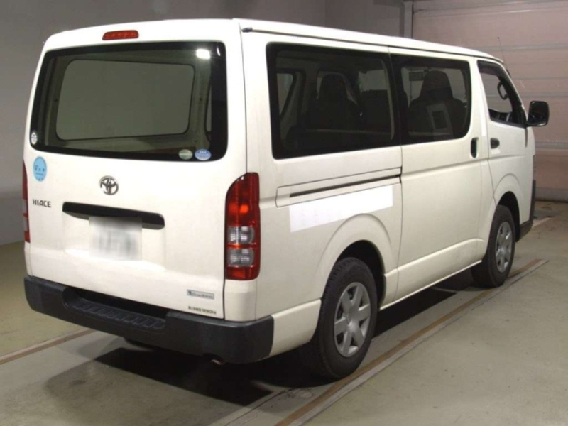 HIACE VAN