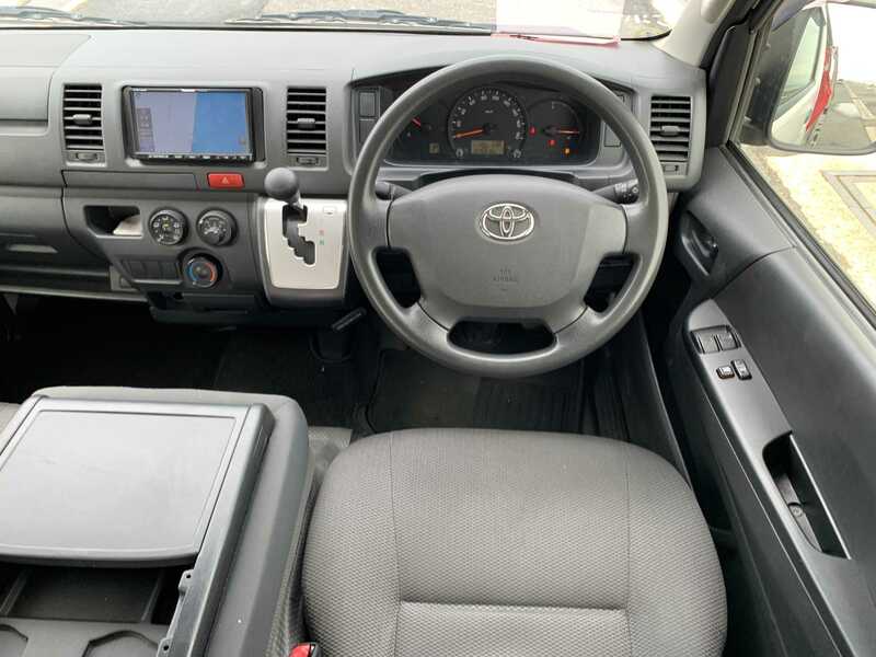 HIACE VAN