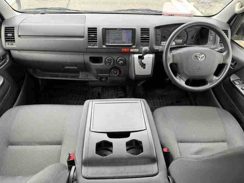 HIACE VAN