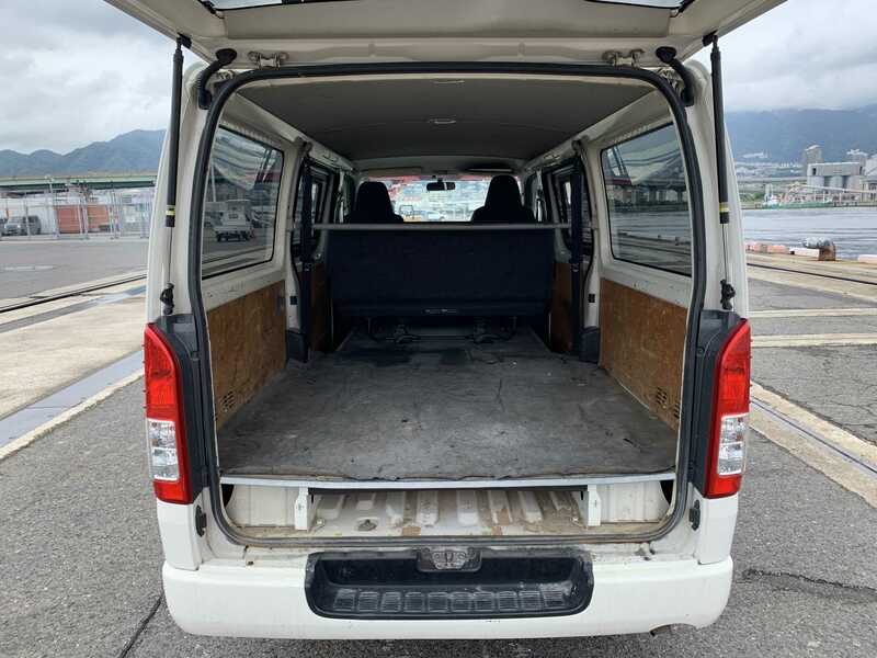HIACE VAN