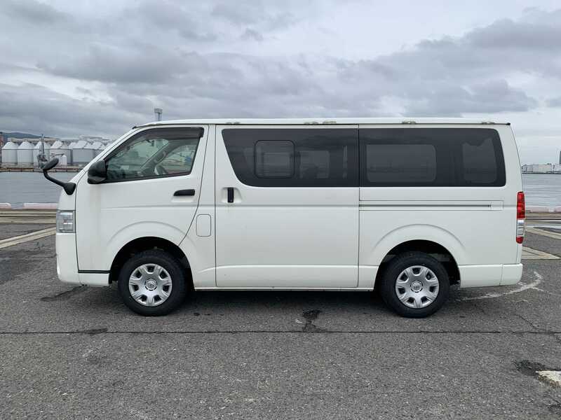 HIACE VAN