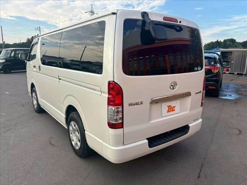 HIACE VAN