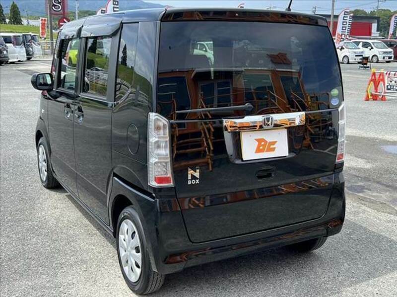 N BOX