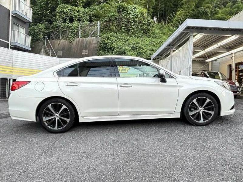 LEGACY B4