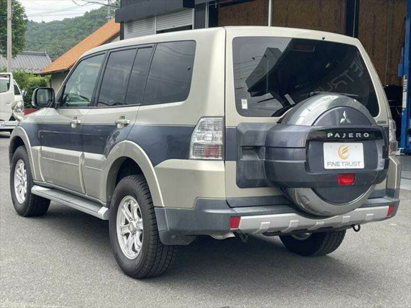 PAJERO